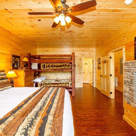 Foxwood Mansion Cabin Pittman Center Extérieur photo